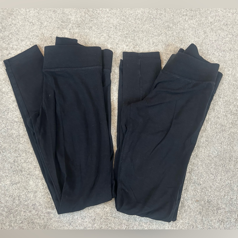 Hue black leggings, Size S. Set of two.